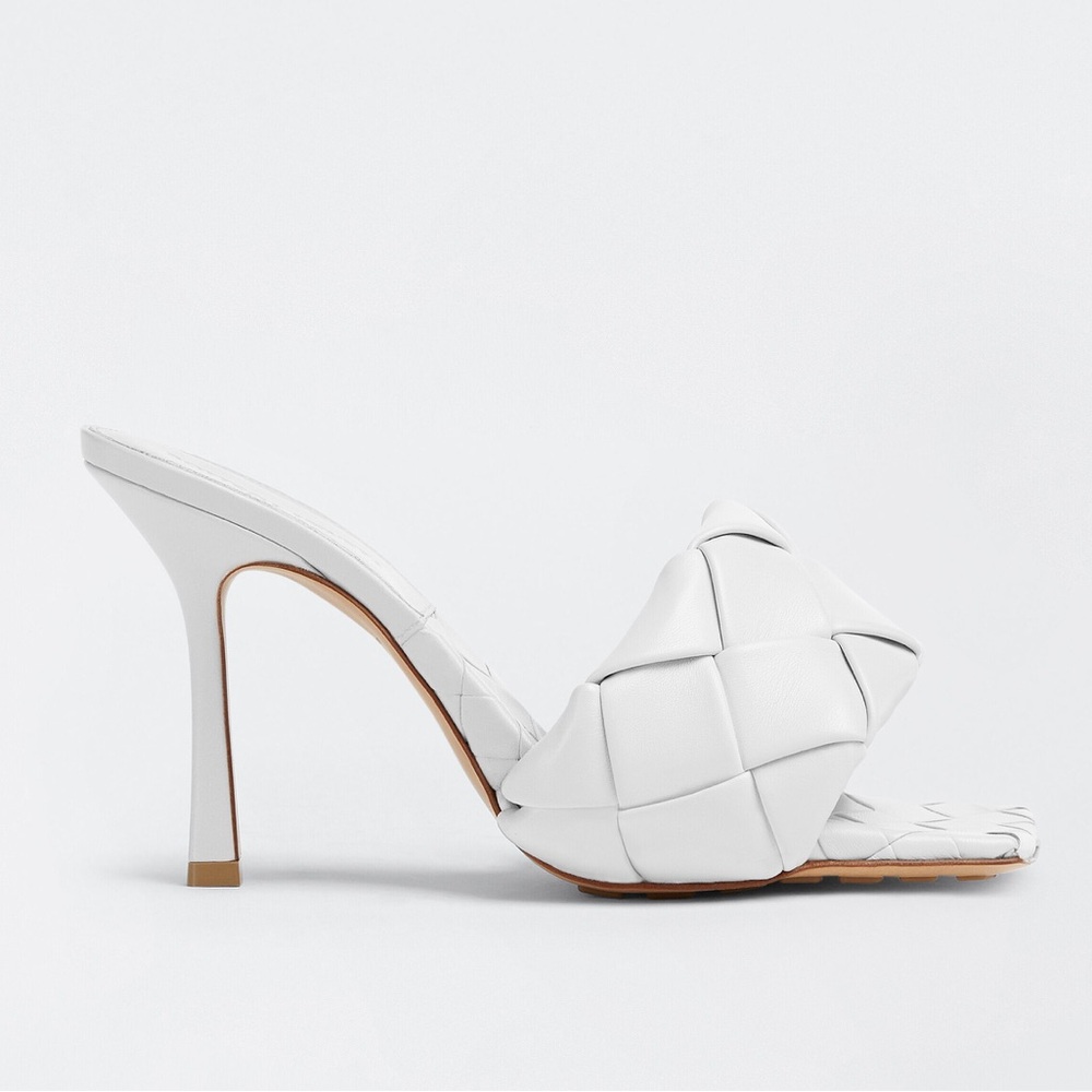 NWT Bottega Veneta Lido Mule